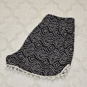 NWOT Black & White Pom-Pom Shorts